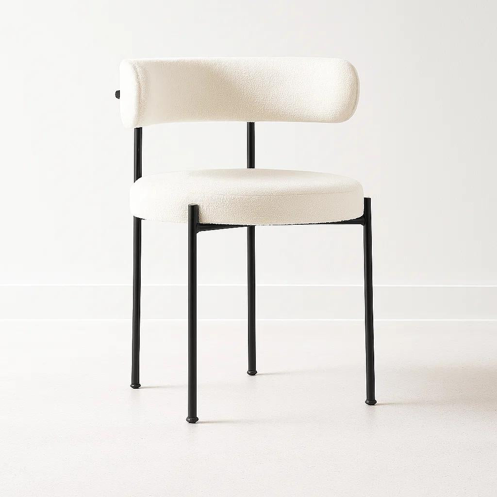 Silla Teddy de Tela con Patas Metálicas Negras - Crema