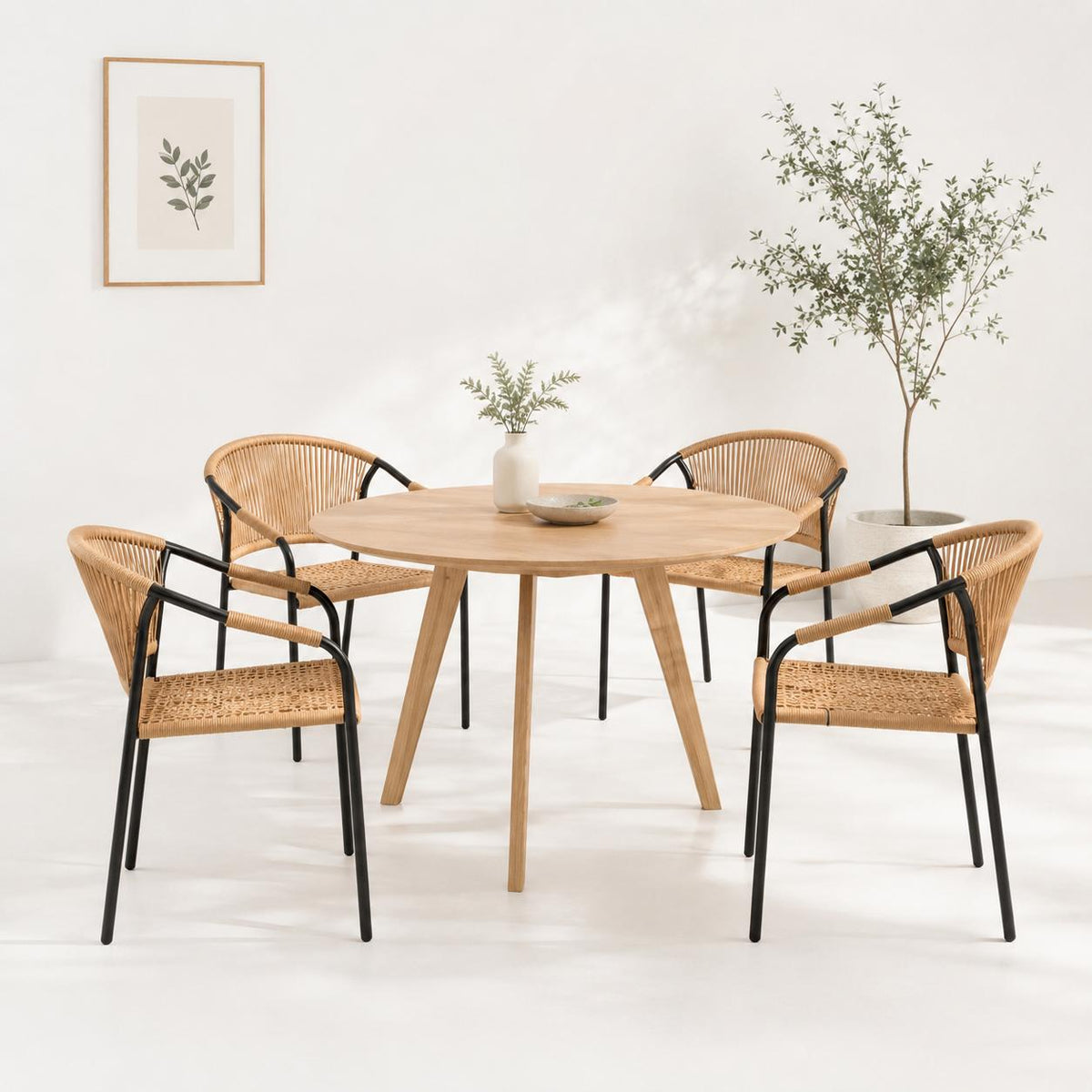 Pack de 4 Sillas FLET - Estructura Negra con Respaldo Encordado Beige