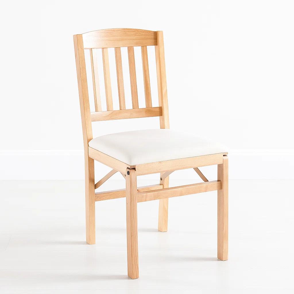 Silla Moderna Plegable de Madera Clara con Tapizado Neutro