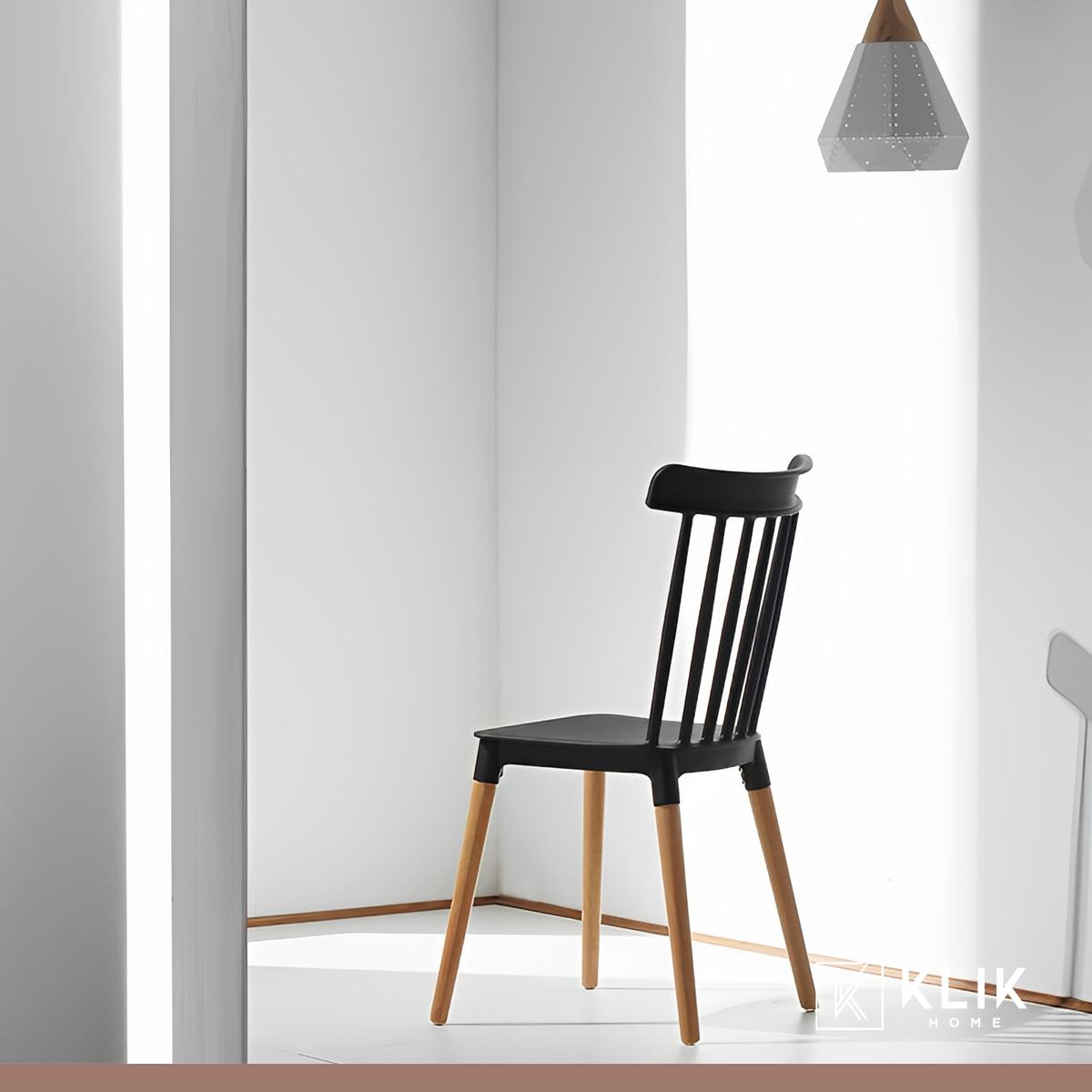 Comedor Mesa Redonda Negra 80cm + 4 Sillas Windsor Negras