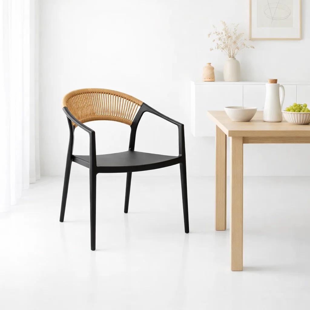 Silla Minimalista Ratán Respaldo Curvo Verona